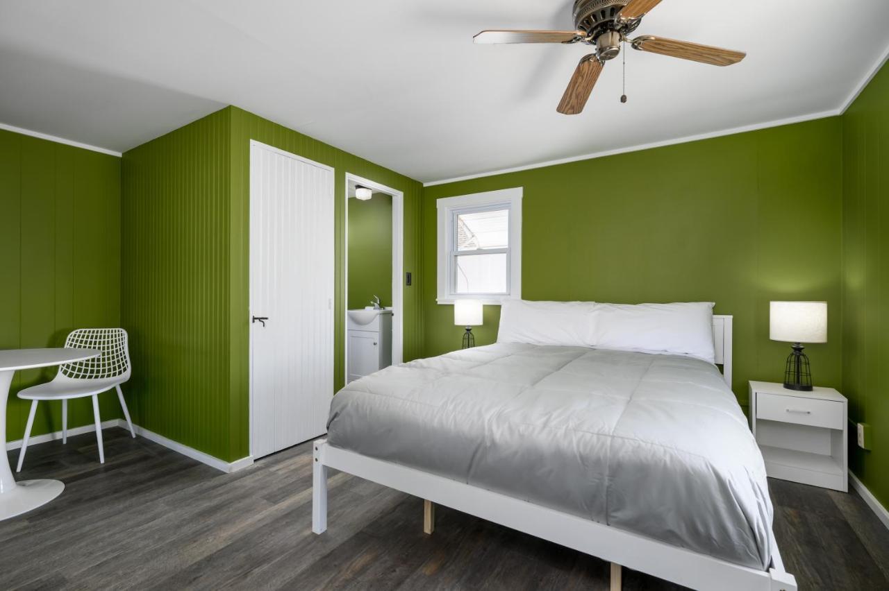 The Beaches Guestrooms And Cottages Wells Bagian luar foto