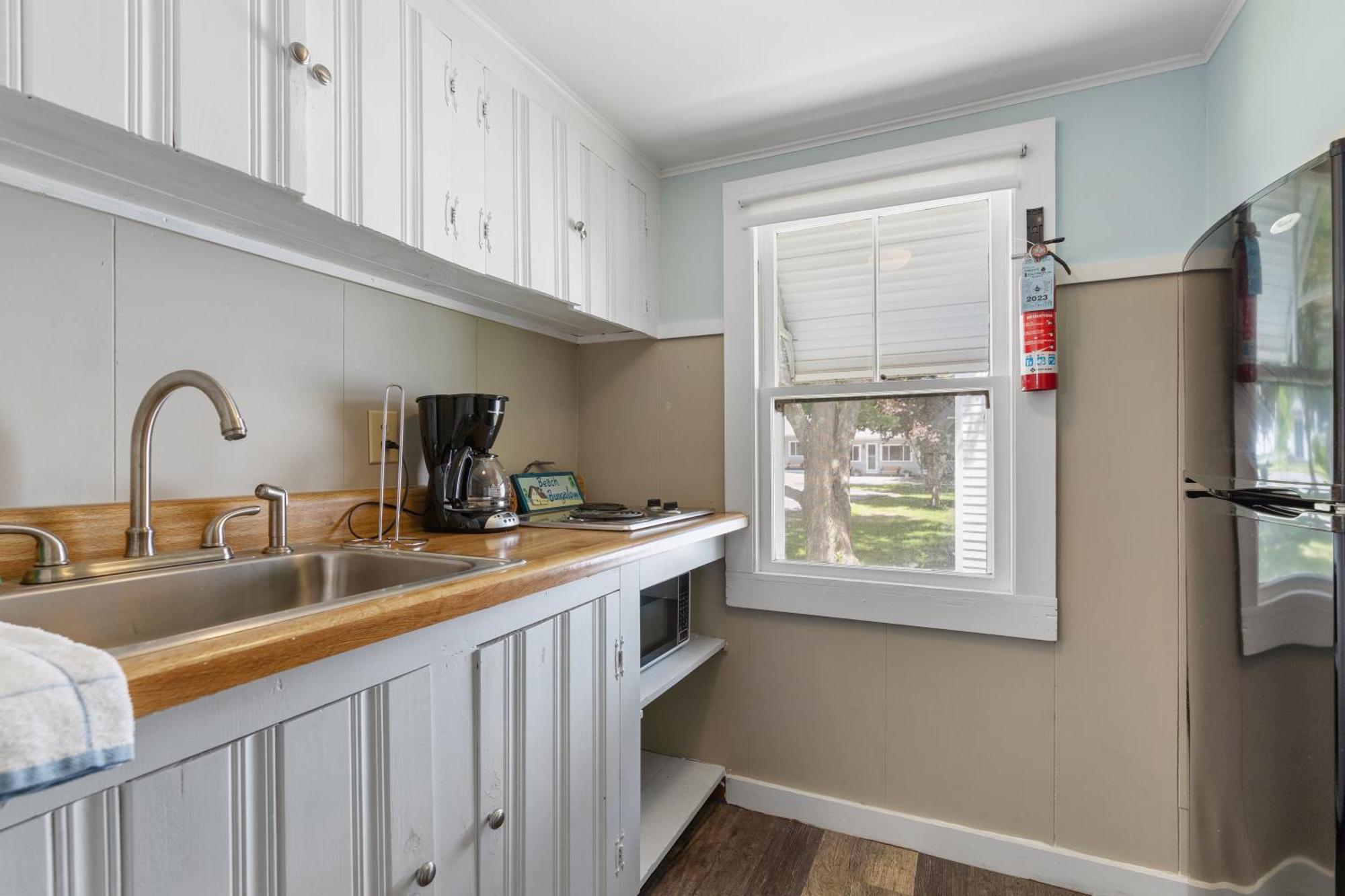 The Beaches Guestrooms And Cottages Wells Bagian luar foto